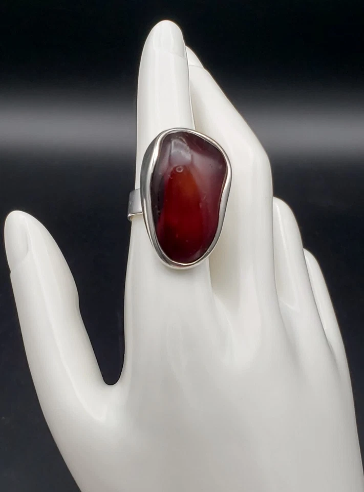 Винтажное необработанное кольцо из стерлингового серебра 925 пробы с вишневым красным балтийским янтарем размер 7,5 - Изображение 2 из 4
