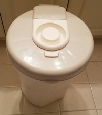 Safety 1st Easy Saver Diaper Pail- LOCAL PICKUP ONLY