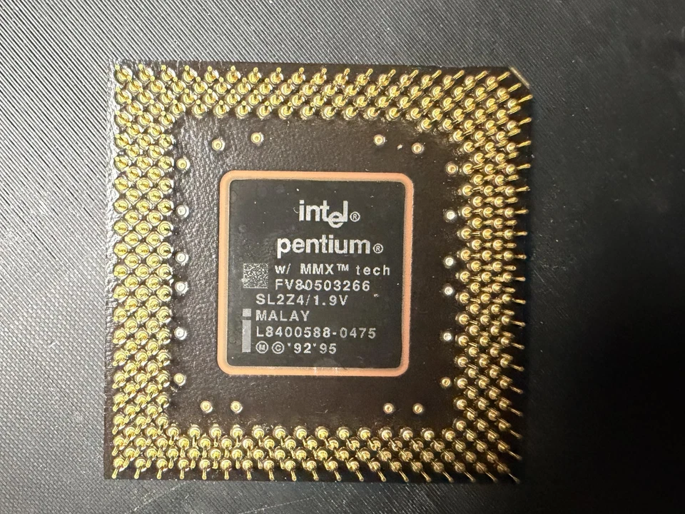 Vintage  Rare Intel Pentium MMX 266 Mhz SL2Z4 1.9V FV80503266 Tested - Image 4 of 4