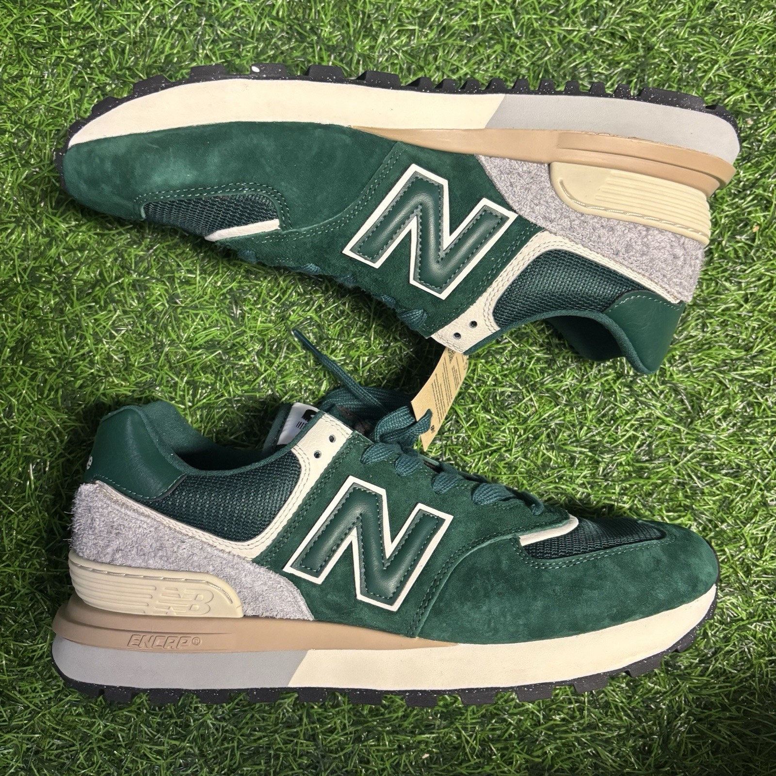 NIB New Balance 574 Legacy Green Silver Suede U574LGNW Size 11