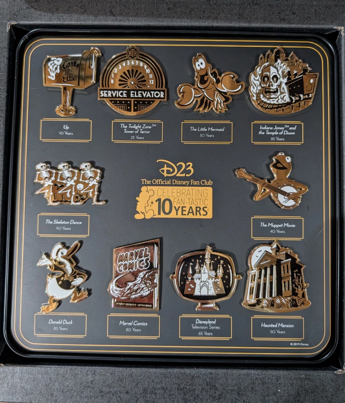 D23 Official Disney Fan Club Celebrating 10 Fan-Tastic Years Gold Member Pin Set