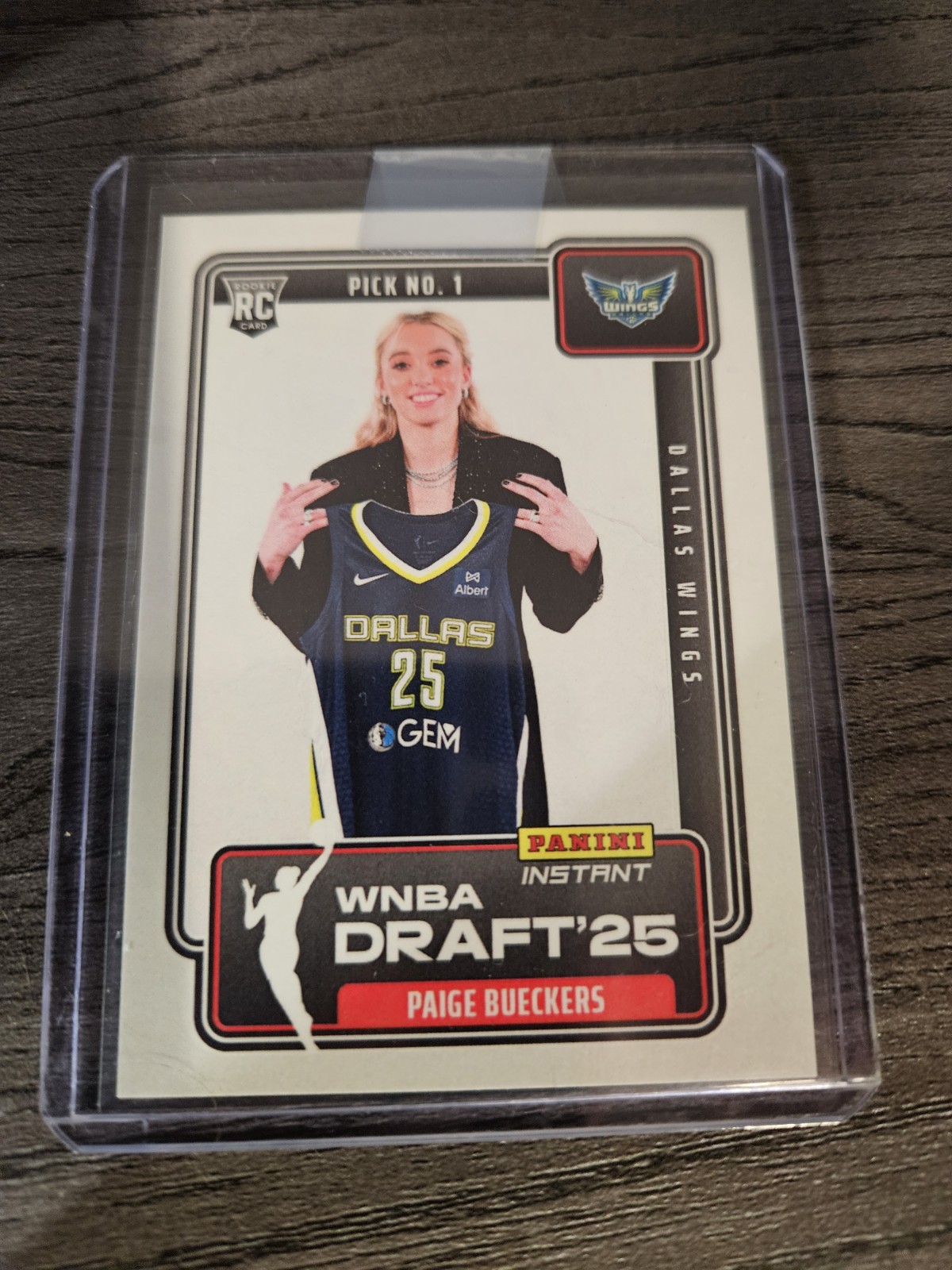 2025 Panini Instant WNBA Paige Bueckers #DN-1 RC Draft Night Wings