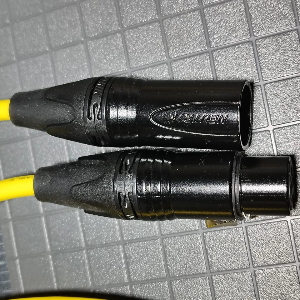 Mogami Professional Studio Microphone Cable - Image 3 of 4