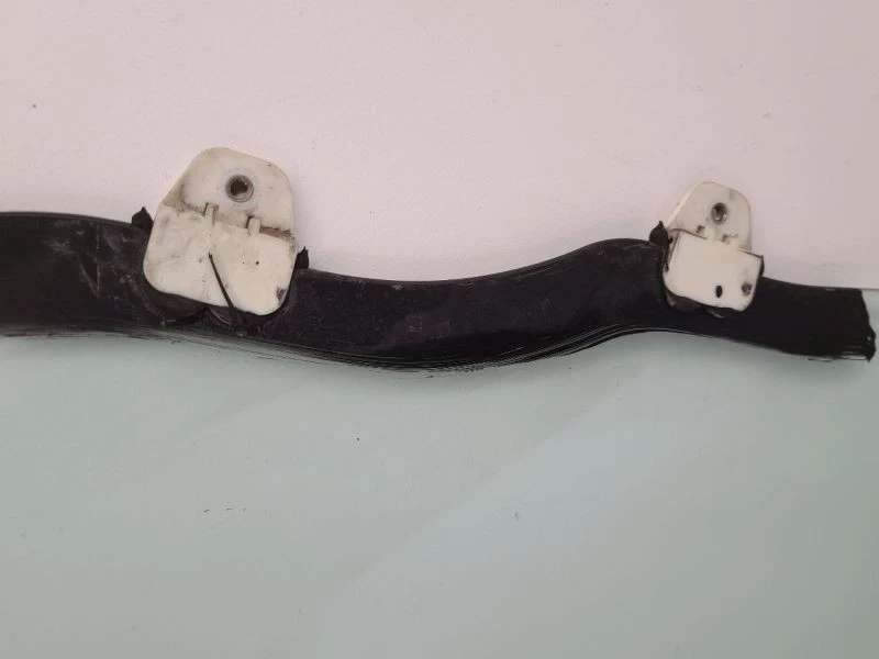 97 98 99 00 01 02 03 PONTIAC GRAND PRIX RH RIGHT FRONT DOOR GLASS 4 DR 10404052 - Image 4 of 4