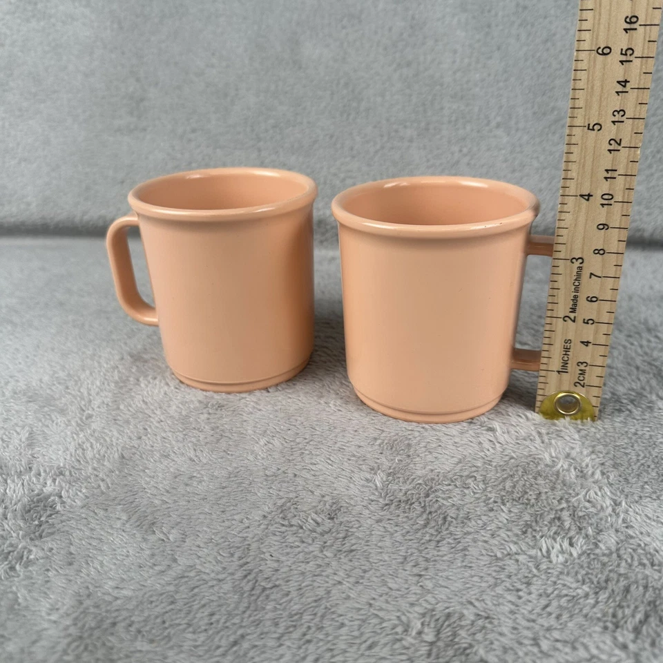 Vintage Rubbermaid Coffee Mugs Cups Peach Color #3813 Set of 2 - Image 2 of 4