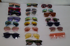 WOMEN'S FASHION SUNGLASSES NEW LOT OF 22 PIECES GREAT FOR RESALE 