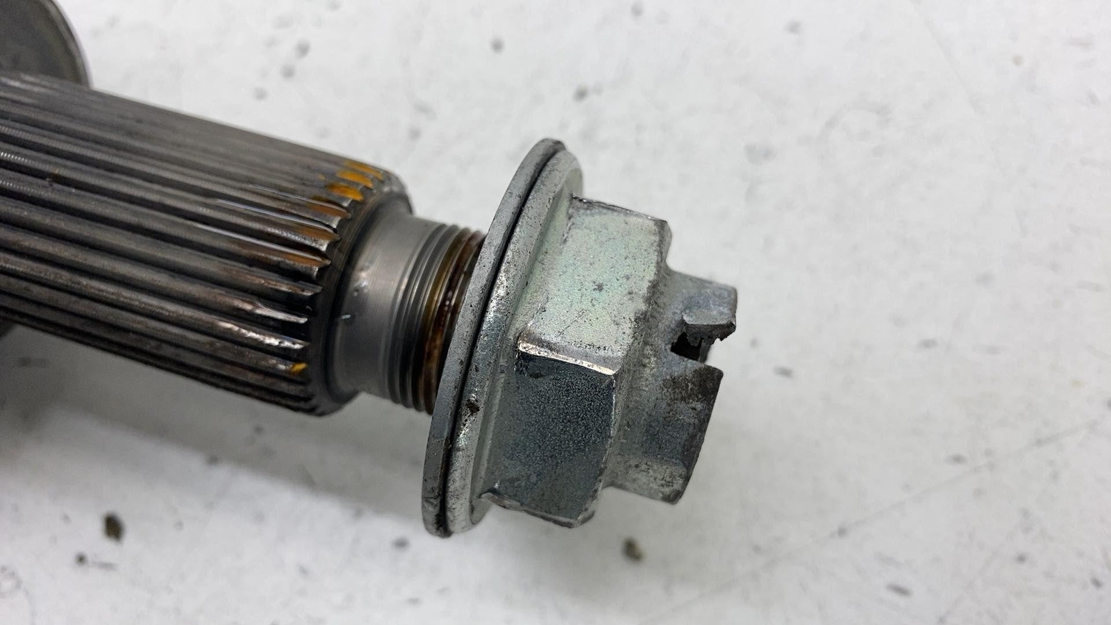 ⭕ 2017-2020 Maserati Levante Rear Left or Right CV Axle Shaft AWD 06700320360