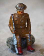 VINTAGE Barclay Cast Lead B115 Soldier Seated Red Shoes Made in USA 1937