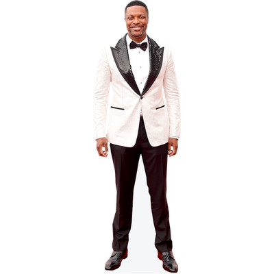 Christopher Tucker (weißer Blazer) lebensgroßer Cutout