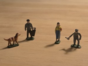 Vtg HO Train People 4 Figures Cast Metal Golfer Man Woman Dog Japan Made