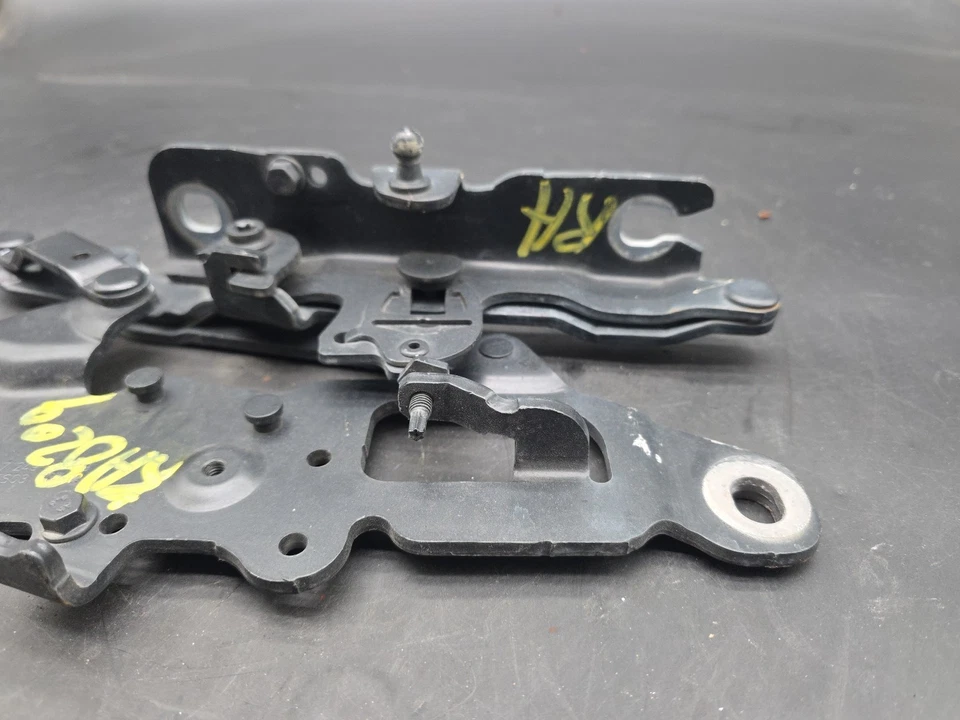 2014-2019 BLACK BMW 650I XDRIVE GRAN COUPE - LEFT HOOD HINGE 7249887 P4-953R - Image 3 of 4