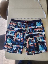 Roundtree Yorke Beach Bum Mens Swim Trunks Mesh Lined 2XB Tropical Nights