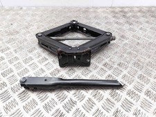Vauxhall Mokka X Car Liftiing Jack Tool 13595535 2019 Vauxhall Mokka X Car Liftiing Jack Tool 13595535 2019