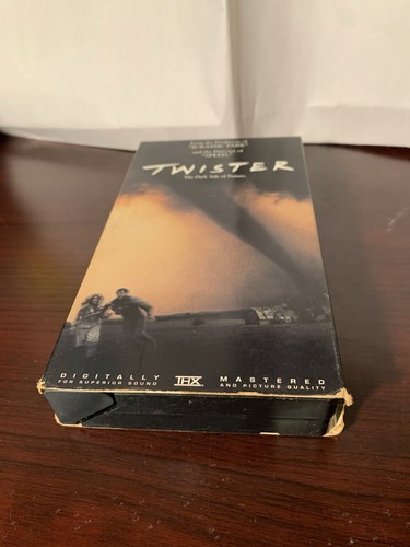 Twister (VHS, 1996) - Foto 6 di 7