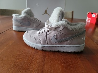 Size 6.5 - Air Jordan 1 SE Low Sherpa Fleece W Ds OG all authenticated fast ship