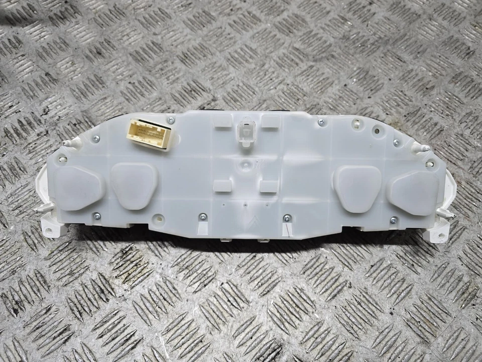 Peugeot 208 Mk1 Allure 2015-2018 Instrument Cluster 981386938000 - Image 4 of 4