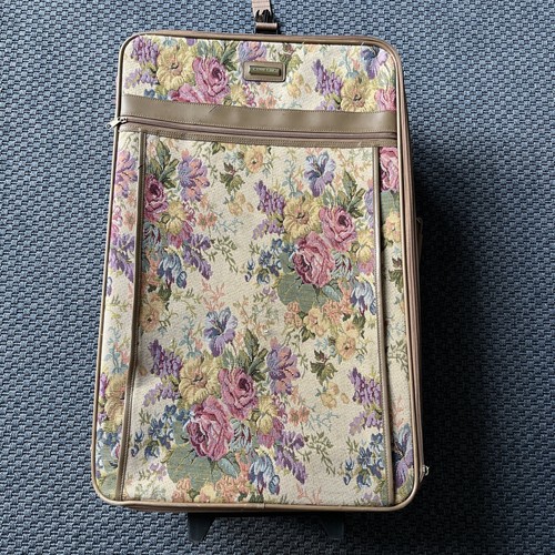 Vintage Galleria floral luggage set. | eBay