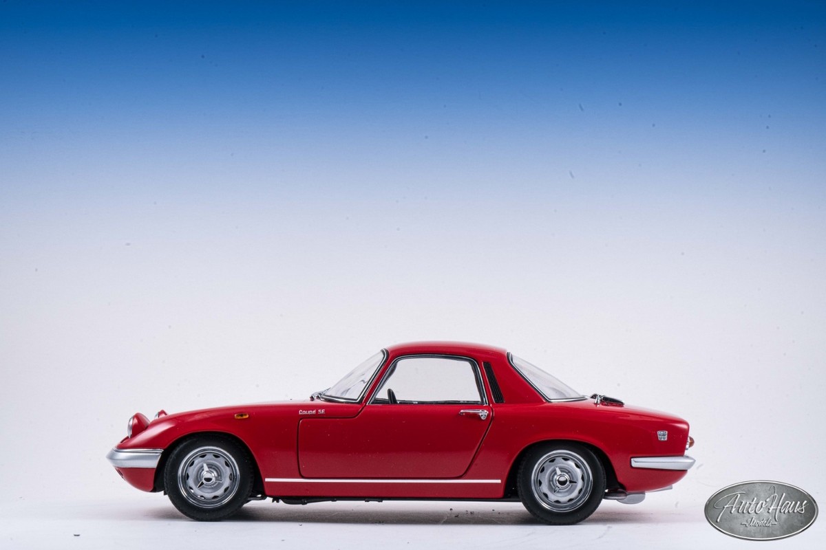 ミニカー 1/18 LOTUS ELAN S/E COUPE Bonhams Cars : Two boxed 1:18 scale Lotus Elan S/E Coupé
