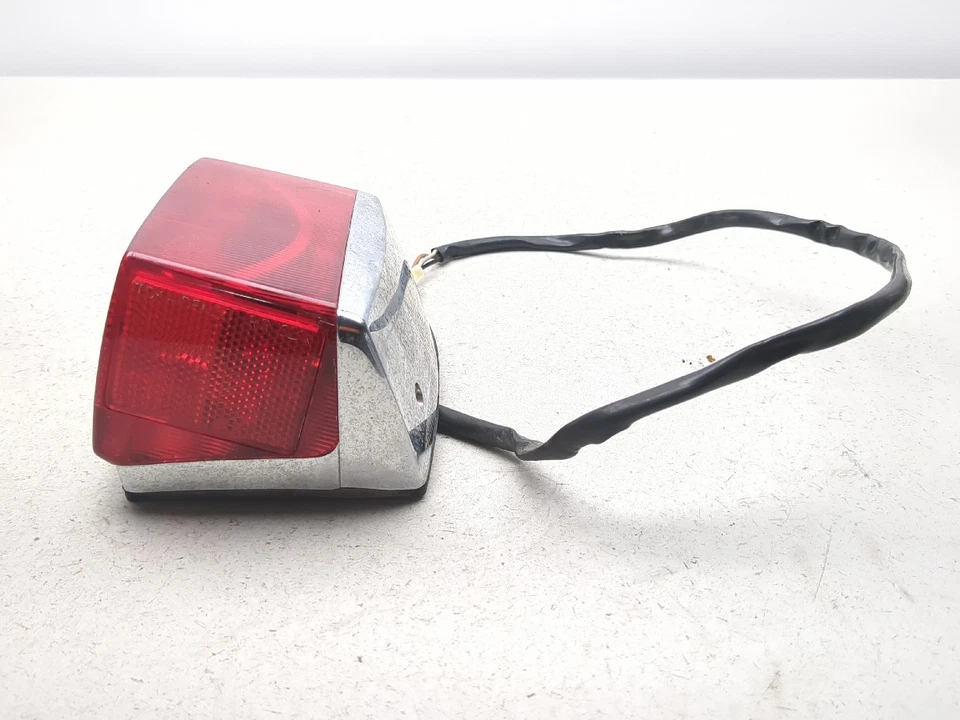 92-04 Suzuki VS800 Intruder Luz trasera Luz de freno Lente de lámpara Foto 3 de 4