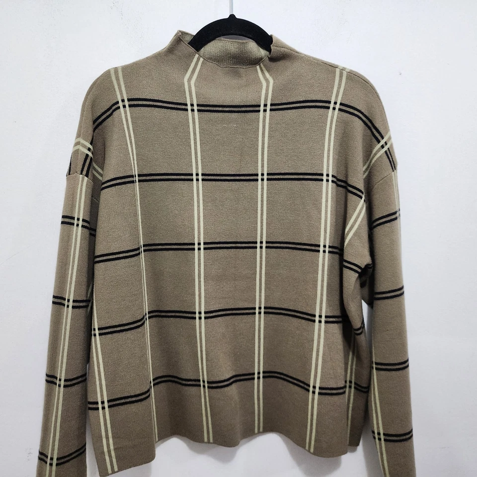 Suéter Max Studio Ventana Rayas Cuello Simulado Verde Salvia Elastizado Tejido Talla XL Foto 2 de 4