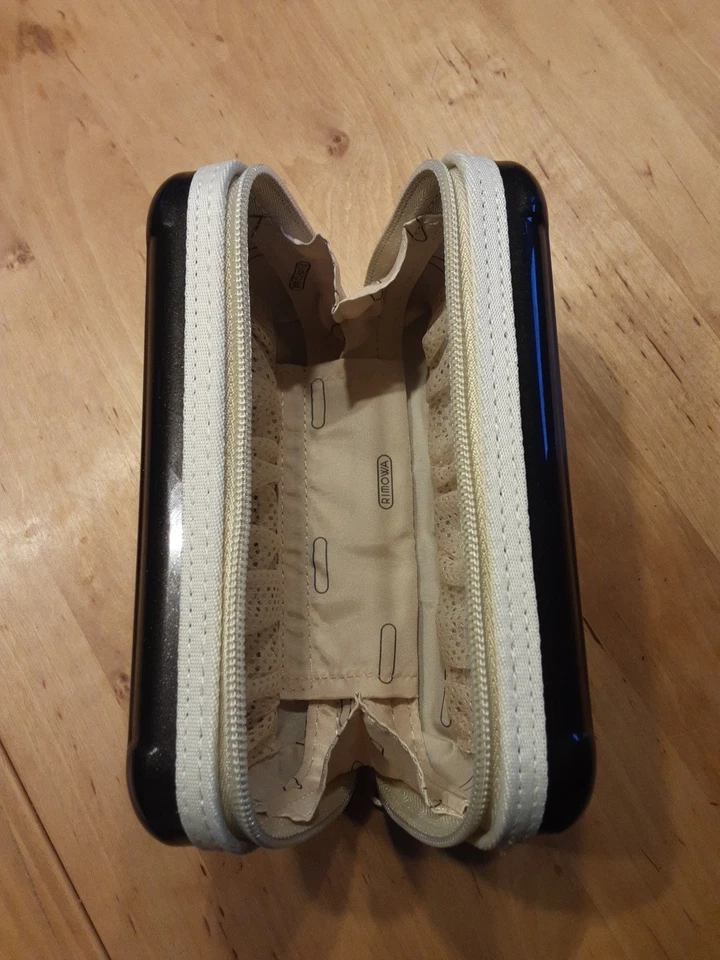 lufthansa first class amenity kit rimowa - Bild 3 von 4