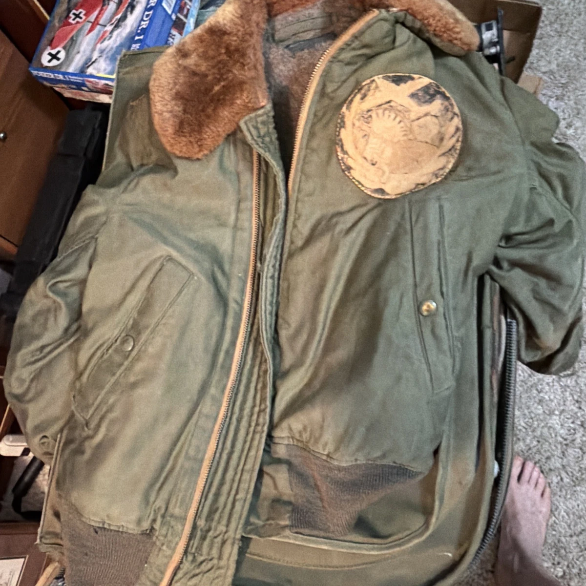 B 15 Flight Jacket In Original Ww2 Collectible Us Uniforms for