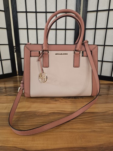 This is a classic and elegant Michael Kors Dillon satchel, perfect for both... - Picture 1 of 8