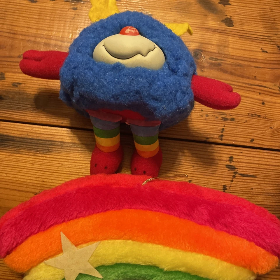 This is a vintage 1983 Hallmark Rainbow Brite Champ Sprite blue plush toy. - Image 4 of 4
