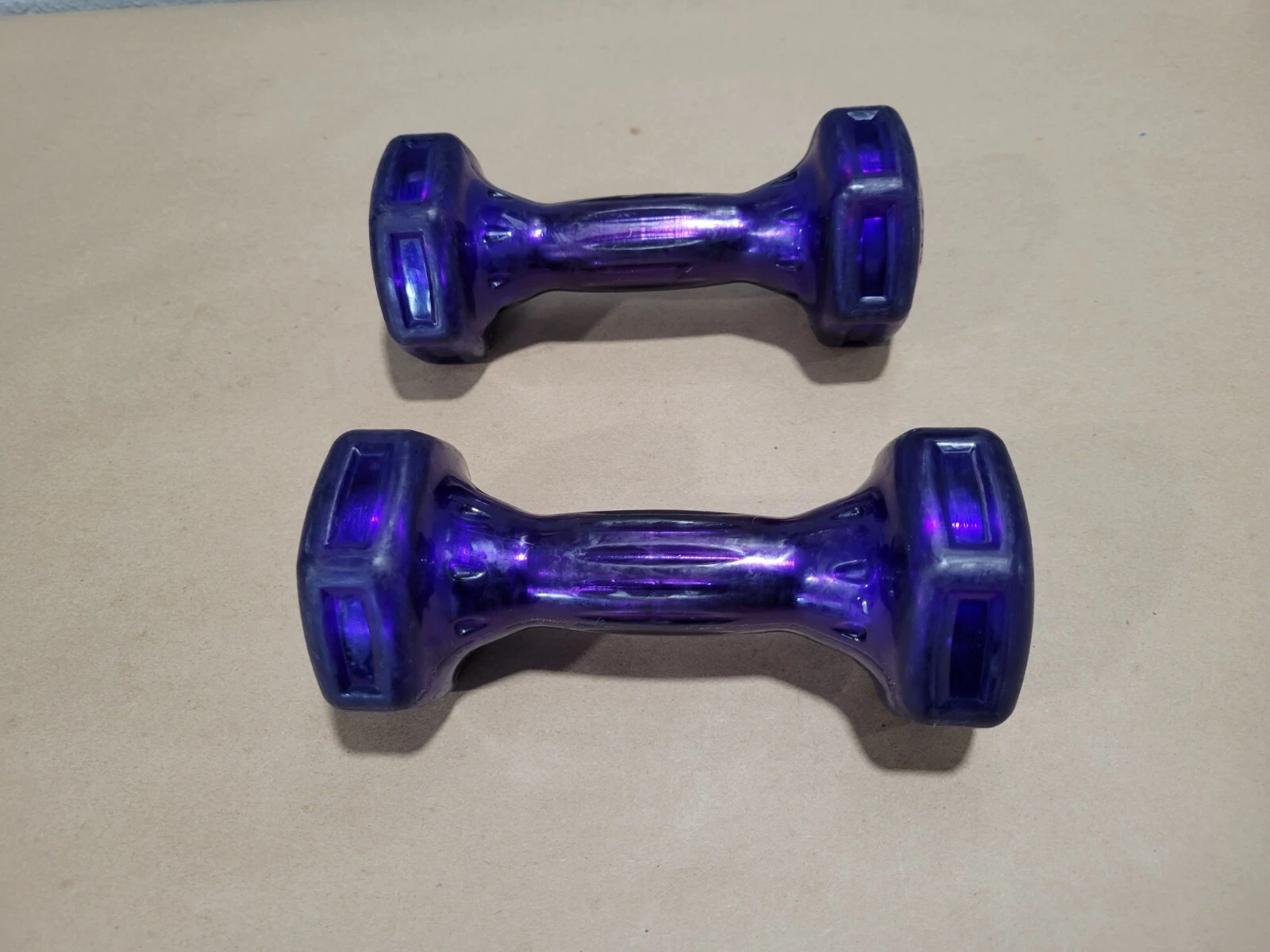 Hampton 5 lb Dumbbells urethane Coated Hand Weights Jelly bell used 5lb Purple
Opens in a new window