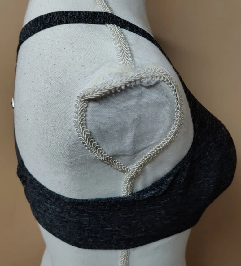 • Hanes Women's Ultimate T-Shirt Soft Underwire Bra Size 34DD Gray HU02/HP02 - Image 3 of 4