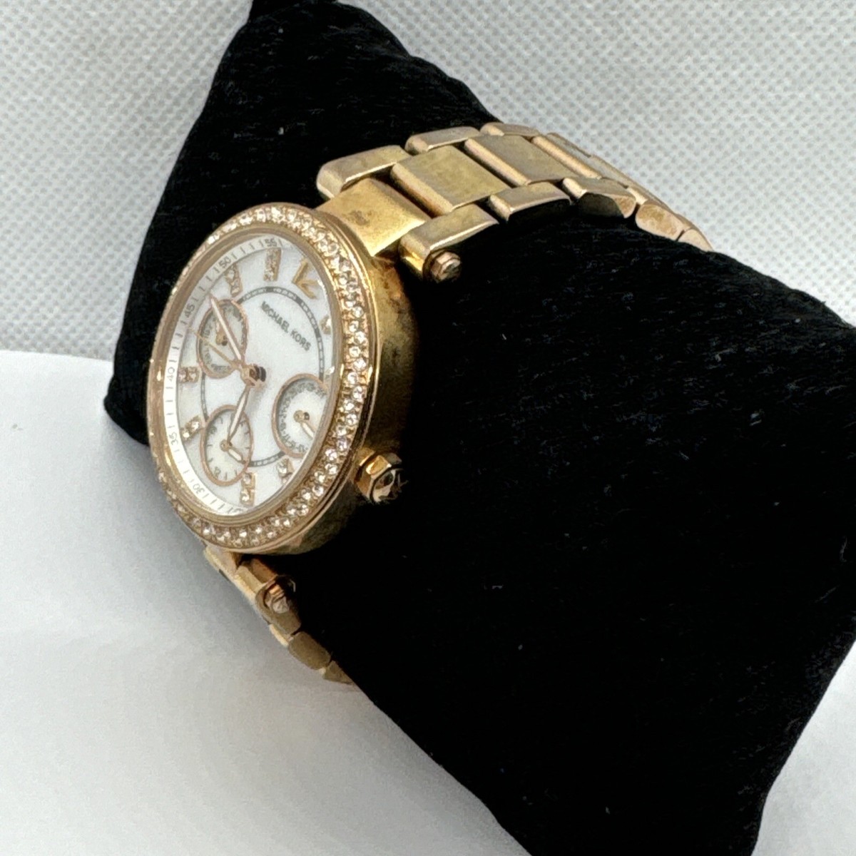 Michael Kors Mini Parker MK5616 Women Rose Gold Analog Dial  display picture 1