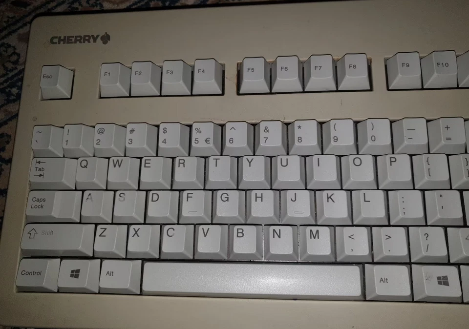 ENG Cherry MX3000 (G803000LPCEU0) Tastatur QWERTY ANSI Layout, USB Anschluss,