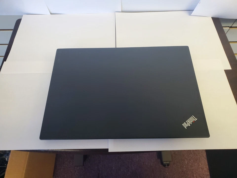 Notebook Lenovo ThinkPad T470s 14" Intel i5 7ª Geração 16GB RAM 256GB SSD WiFi Win 11 - Imagem 2 de 4