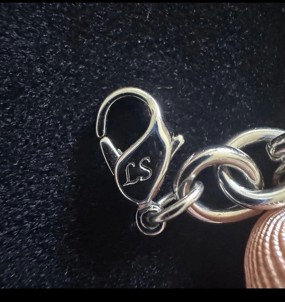 Lee Sands shell & stone heart charm bracelet – excellent condition - Image 2 of 4