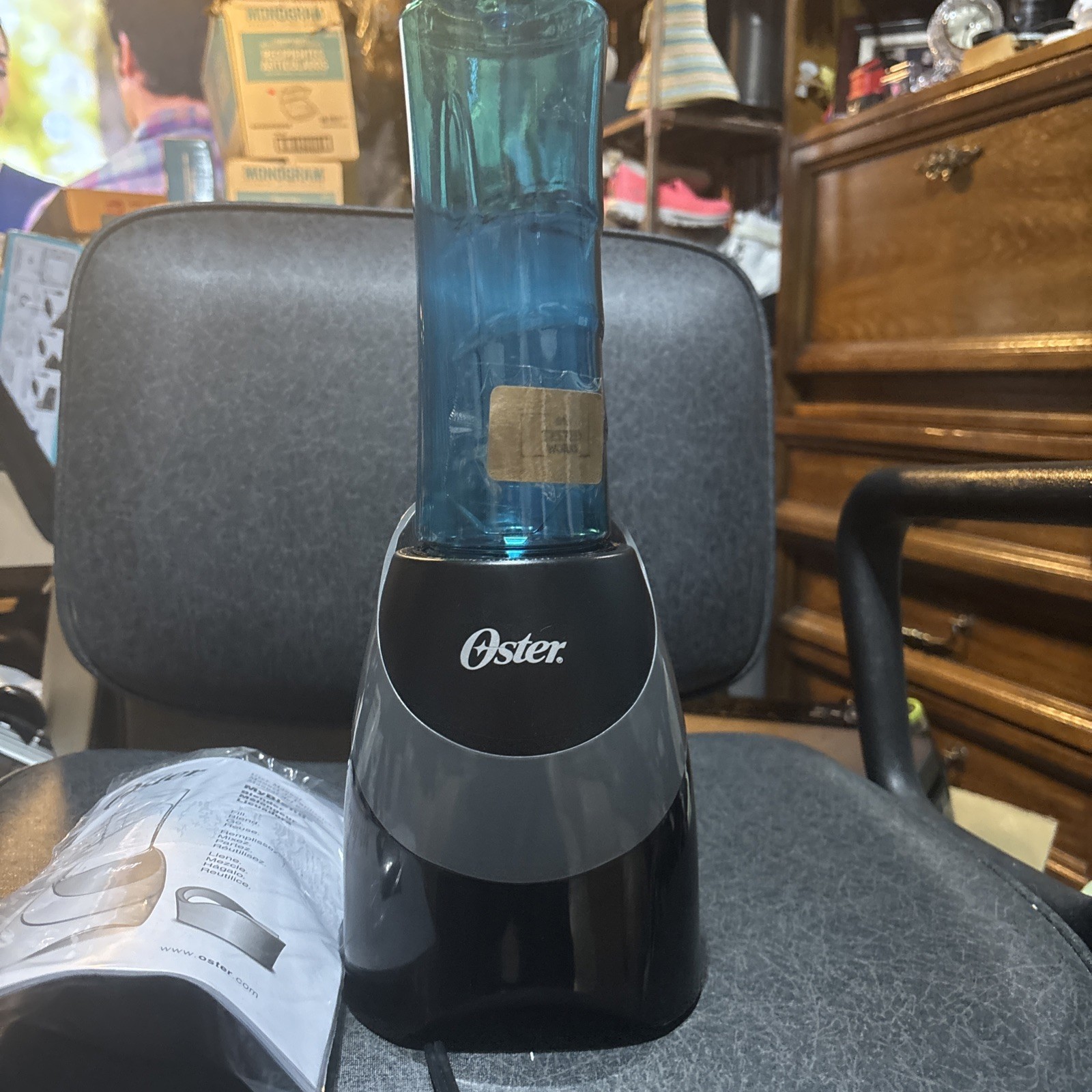 Oster MyBlend Portable Personal Blender with Blue Bottle for