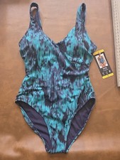 TYR One Piece Swimsuit Adult Womens Medium Beach Summer
