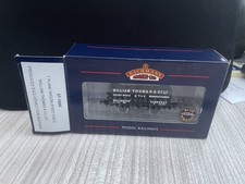 Bachmann 37-100F 7 Plank Open Wagon William Thomas & Co Livery - Limited Edition