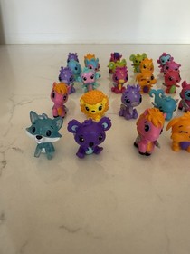 Hatchimals lot of 25 toys