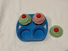 Vintage 1987 Fisher Price Fun with Food Play Toy CUPCAKES removable frosting