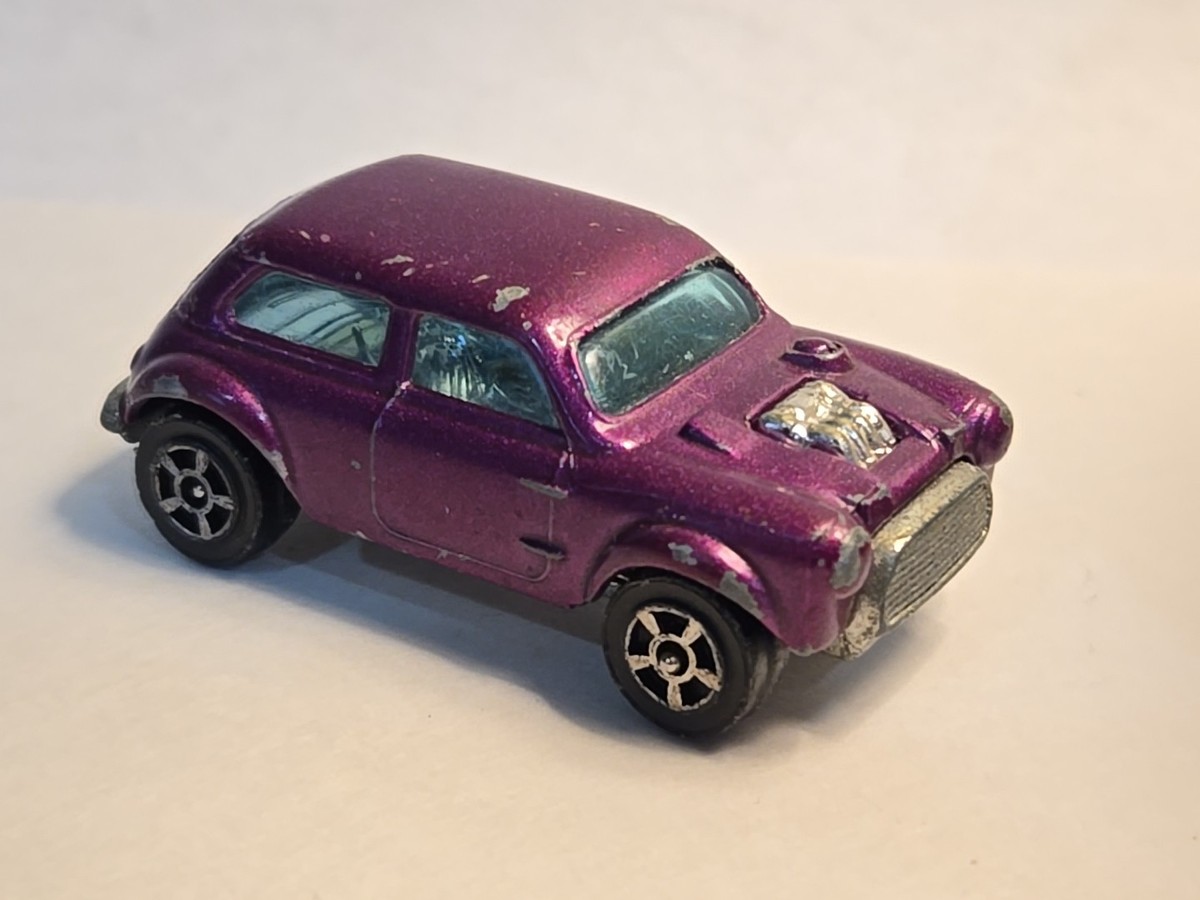 Corgi Toys WhizzWheels B.V.R.T. 1300 MINI COOPER S Purple Great