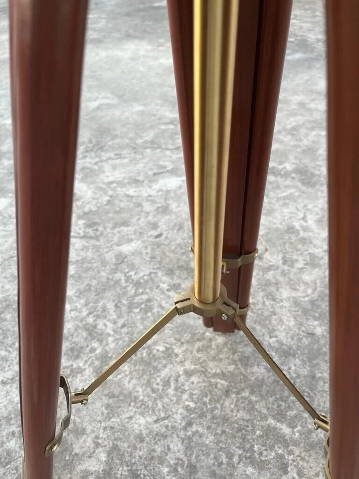 Tripod Teak Wood Adjustable Leg Tripod Vintage Floor lamp Stand Tripod Lamp. - Image 4 of 4