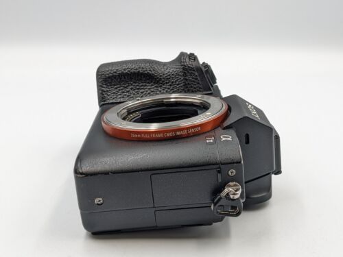 Sony Alpha a7 II 24.3MP Mirrorless Digital Camera Body ILCE7M2/B y175 - Picture 12 of 18