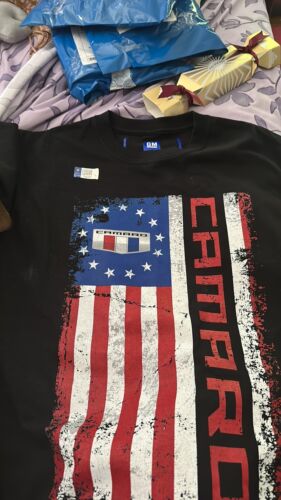 GM JH Design Short Sleeved Shirt Black With Camaro Flag Size Medium