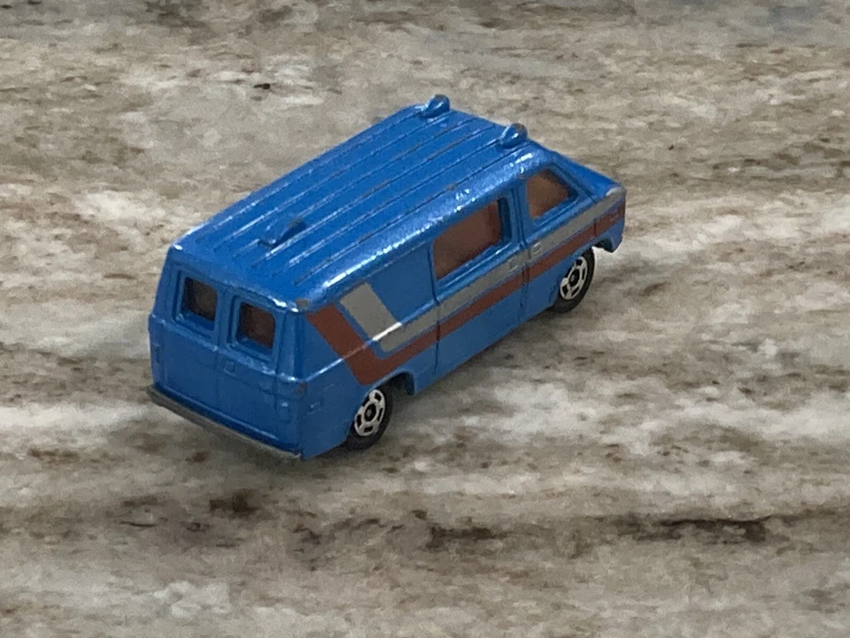 De colección Tomica Chevrolet Chevy Van F22 1977 Tomy Diecast Van Hecho en Japón 803 Foto 3 de 4