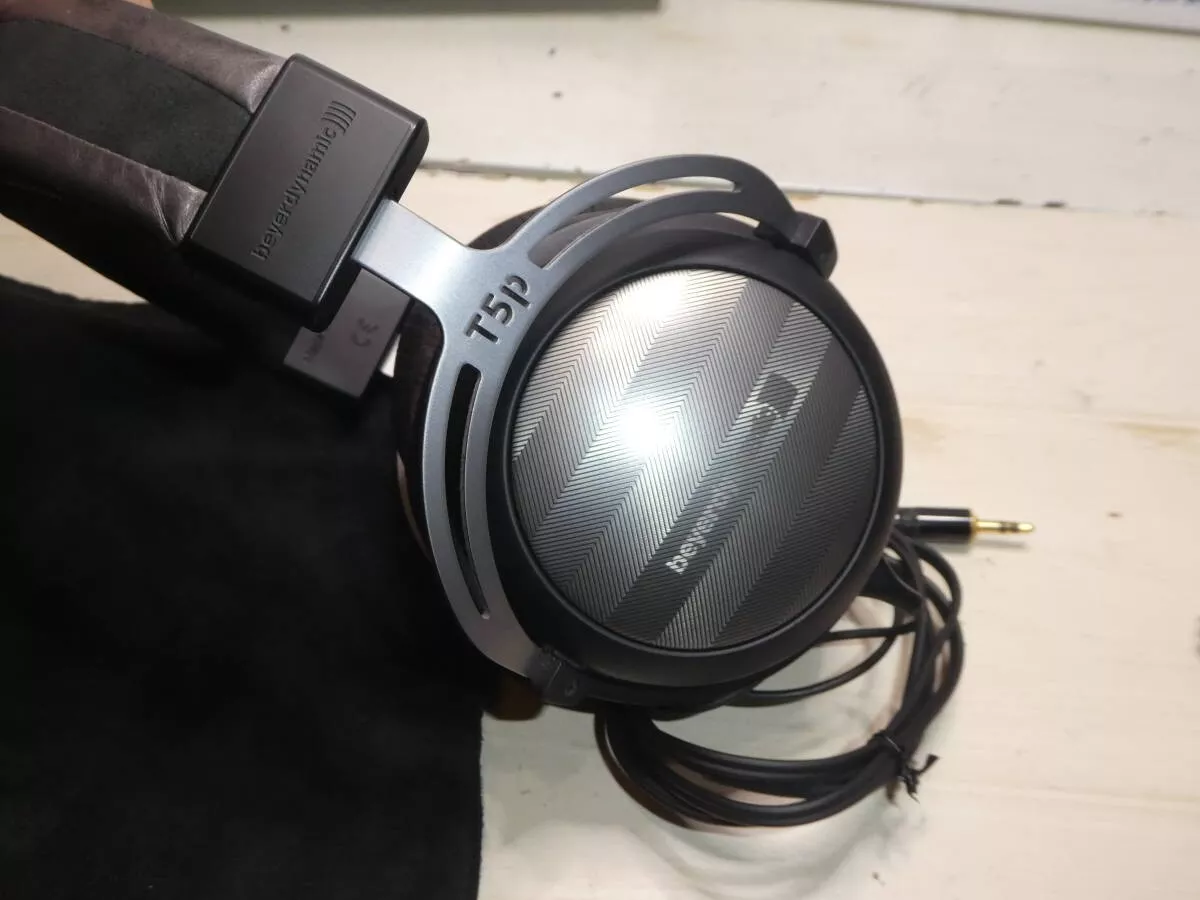 Beyerdynamic T5p Audiophile Tesla Headphones Tested Complete with