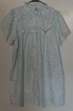 VINTAGE Large Butterly COTTAGE CORE NIGHTGOWN Blue White Lace Housedress