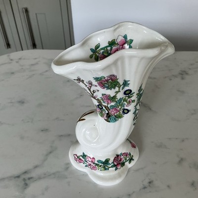 Southfields Fine Bone China Vase Floral Design England 7'' hoch