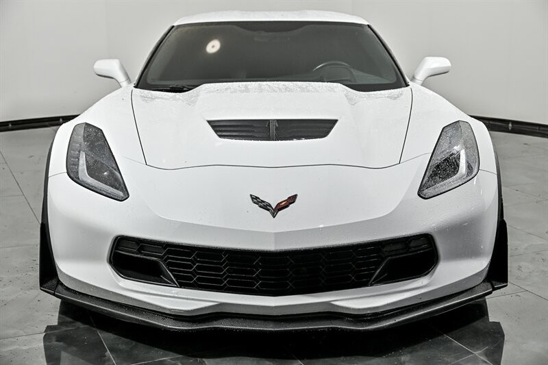 2016 Arctic White Chevrolet Corvette   | C7 Corvette Photo 4