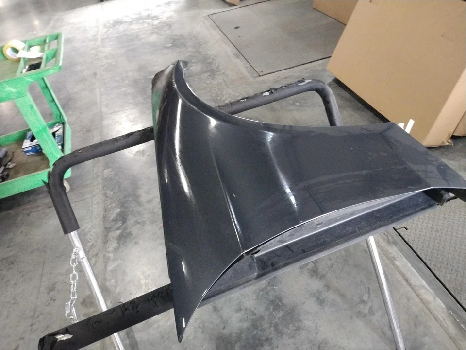 Guardabarros delantero derecho usado se adapta a: Mercedes-benz Mercedes clase e 212 2012 tipo SDN E Foto 3 de 4