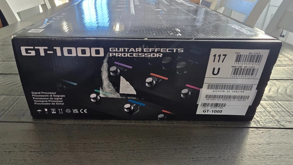 BOSS GT-1000 Guitar Multi-Effects Processor Professional Pedal NEW IN BOX! - Image 3 of 4